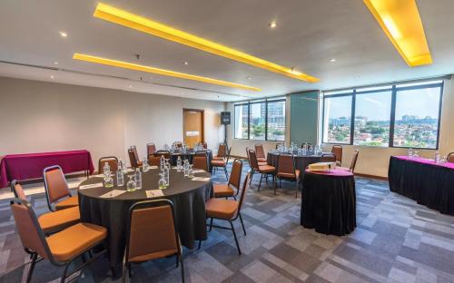 1-Round Table Setup