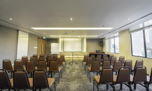 1-Theater Setup